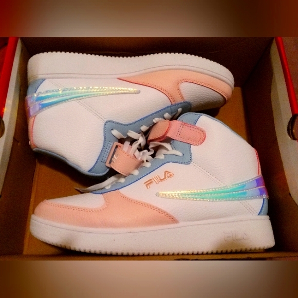 FILA A-HIGH WOMEN’S HI-TOP LIFESTYLE SNEAKER - Picture 4 of 4